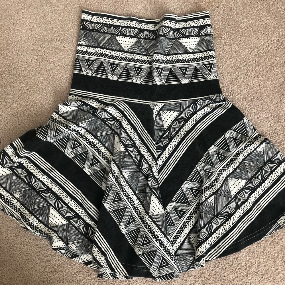 American Apparel skirt size small